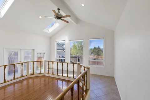 Great room before renovation
