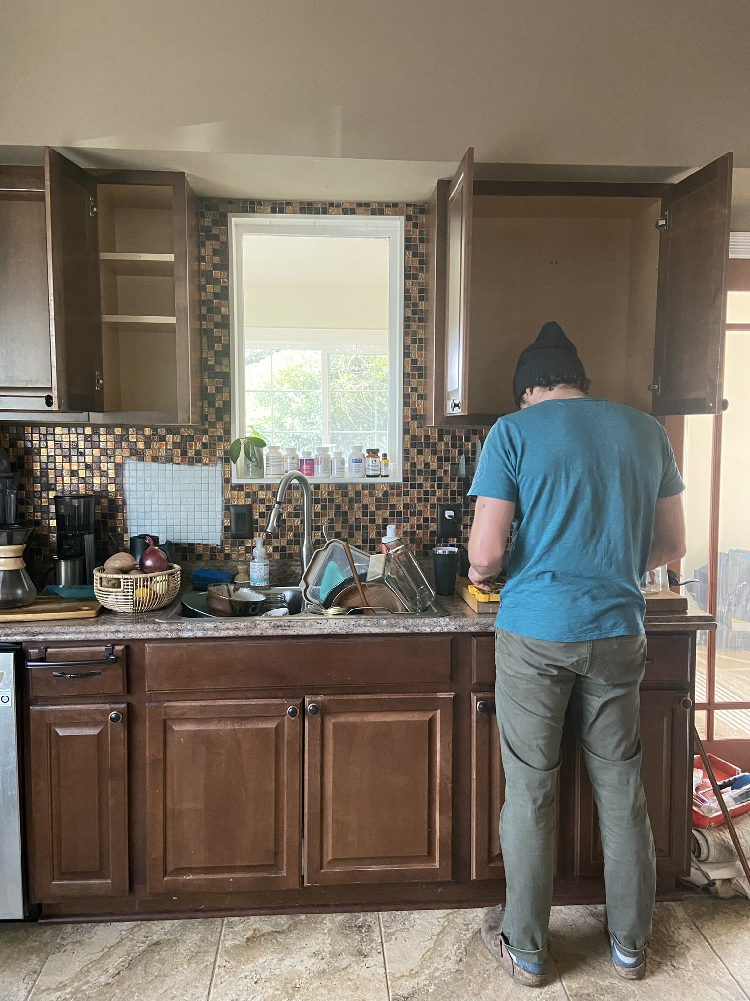 Kitchen before renovation